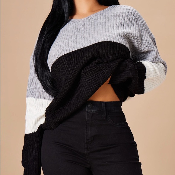 Twisted front color block sweater - Picture 2 of 3